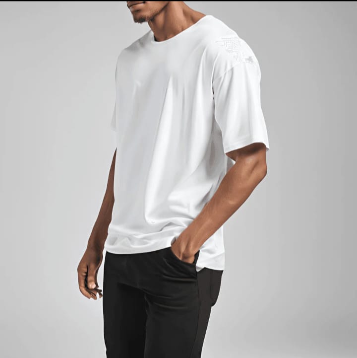 White Drop Shoulder Oversized T-Shirt – Premium Cotton Streetwear.